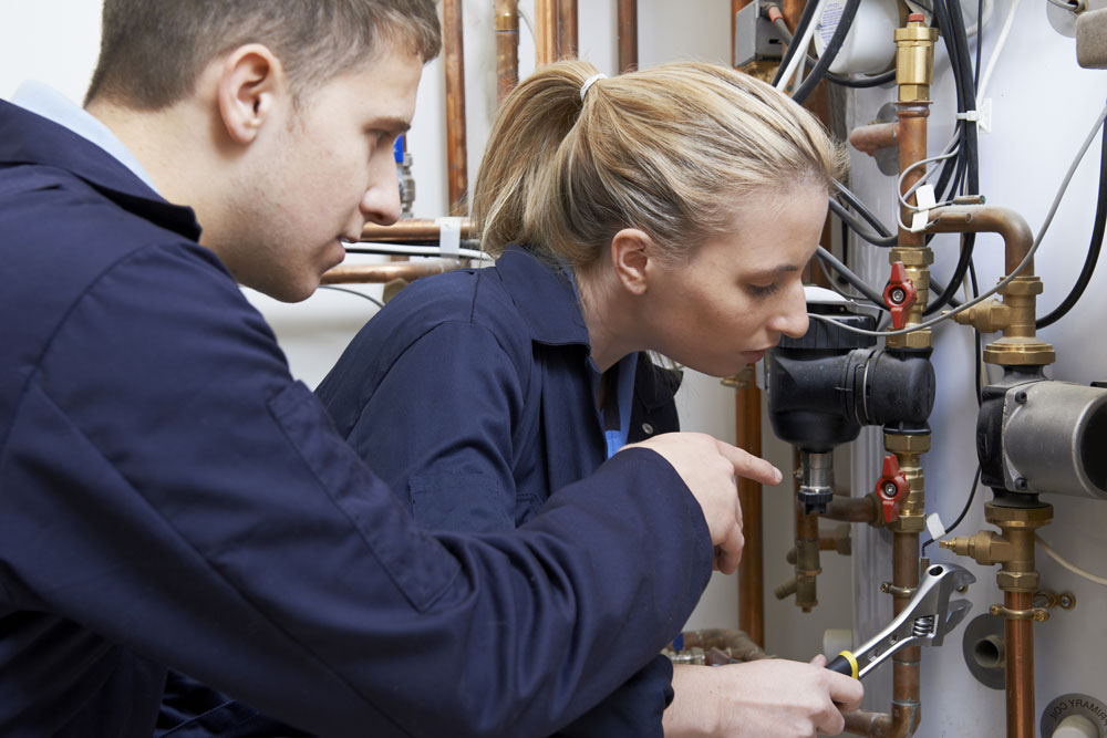 Ausbildung Als Anlagenmechaniker Für Sanitär- Heizungs- Und Klimatechnik www.kadel.de
